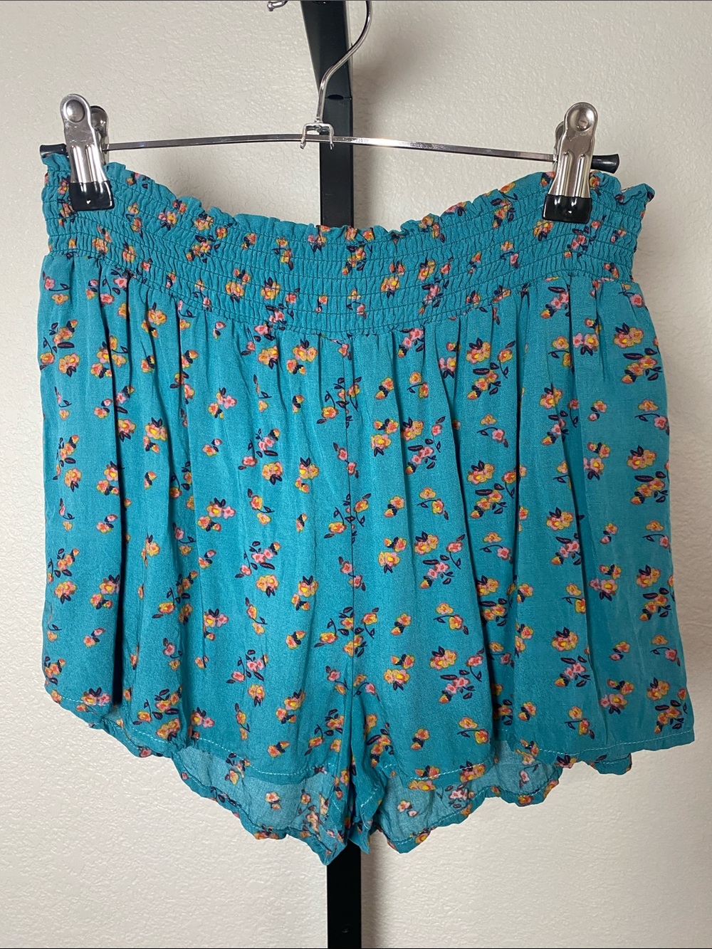 NATURAL LIFE Teal Floral Smocked High Waist Shorts